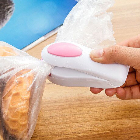 Keuken Gadgets Gereedschap Mini Draagbare Voedsel Clip Warmte Sluitmachine Sealer Thuis Snack Bag Sealer Keuken Accessoires Gebruiksvoorwerpen: white
