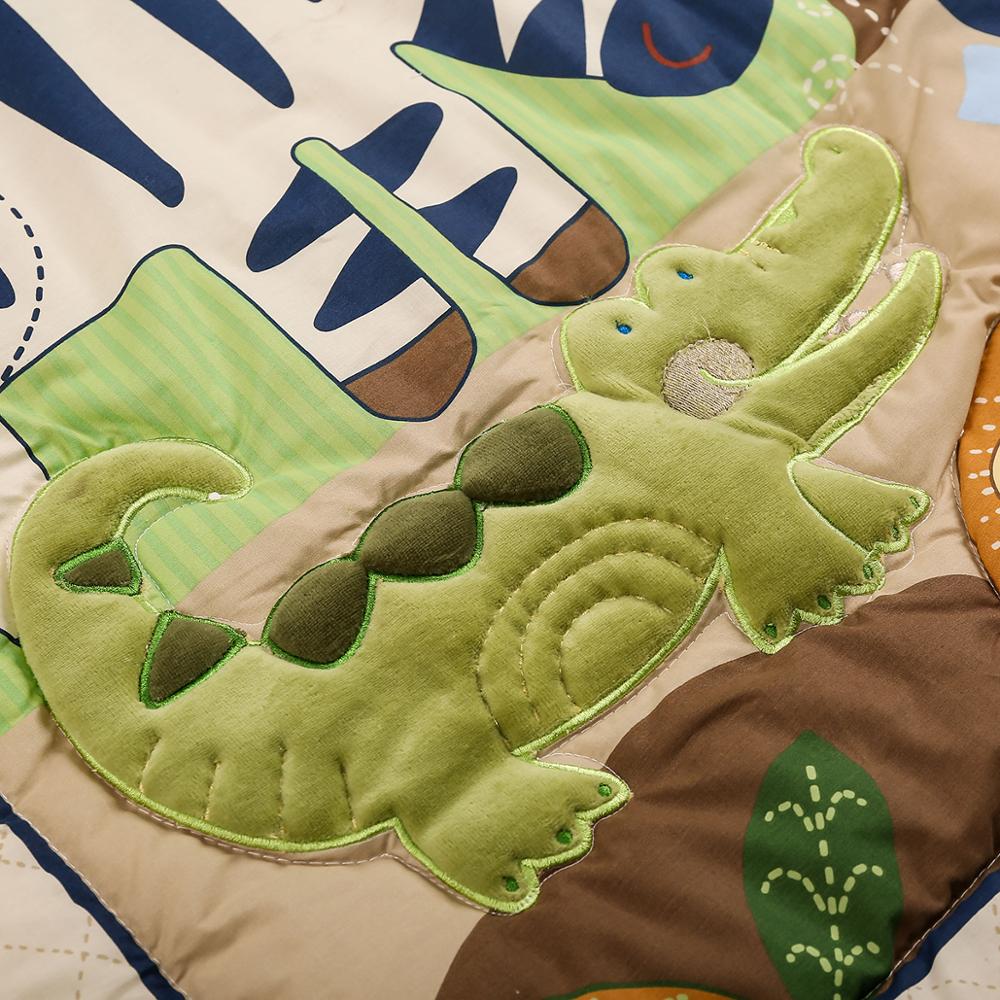 Bomull baby quilt print broderi jungel skog for gutter