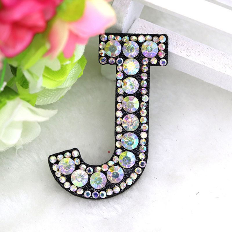 26 sztuk A-Z lista z koralikami i kryształkami alfabet aplikacja 3D szyć żelazko na łatki DIY
