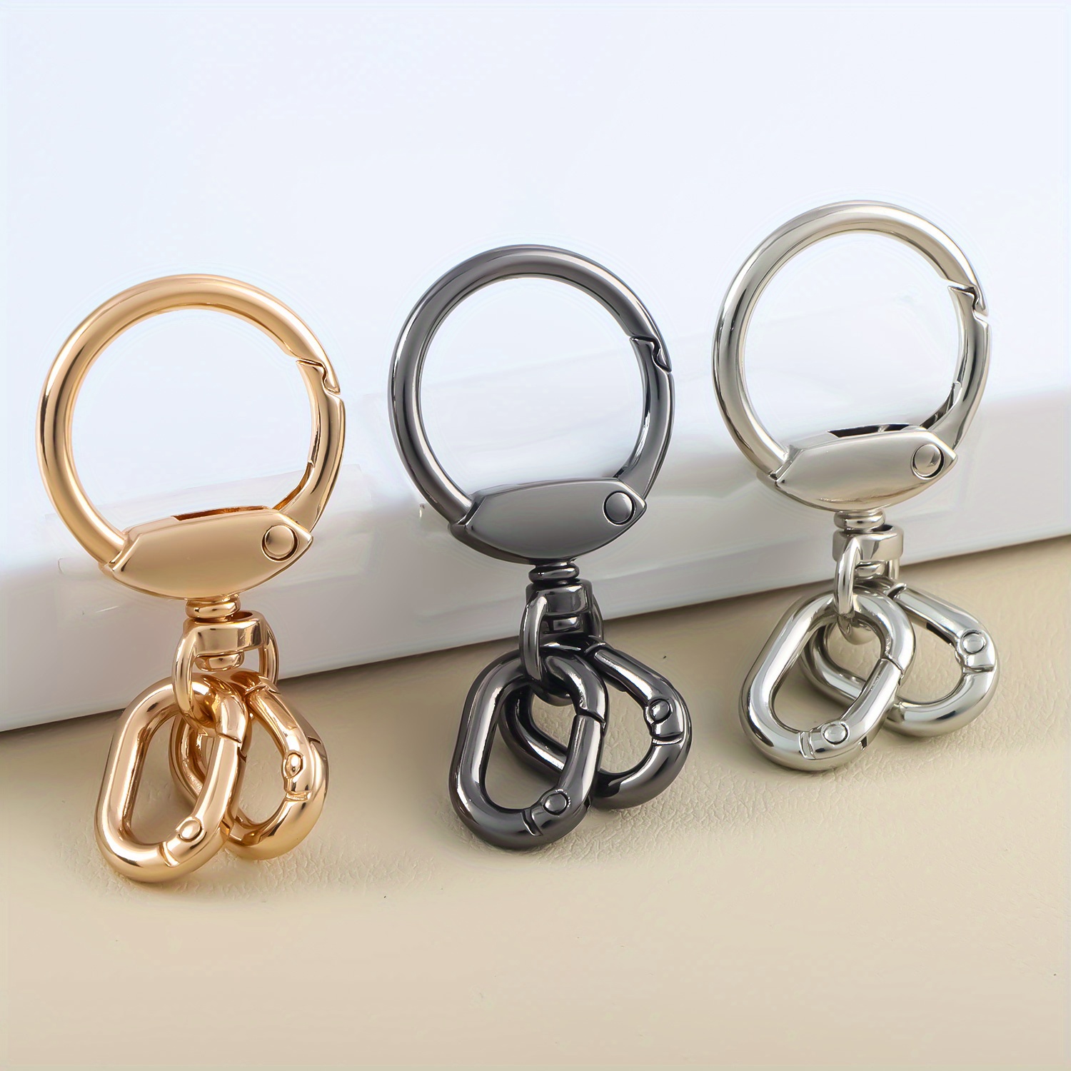 2pcs Keychain Hook with Key Ring Keychain Clip Hook with Spring Ring for Lanyard Making DIY Crafts Keychains