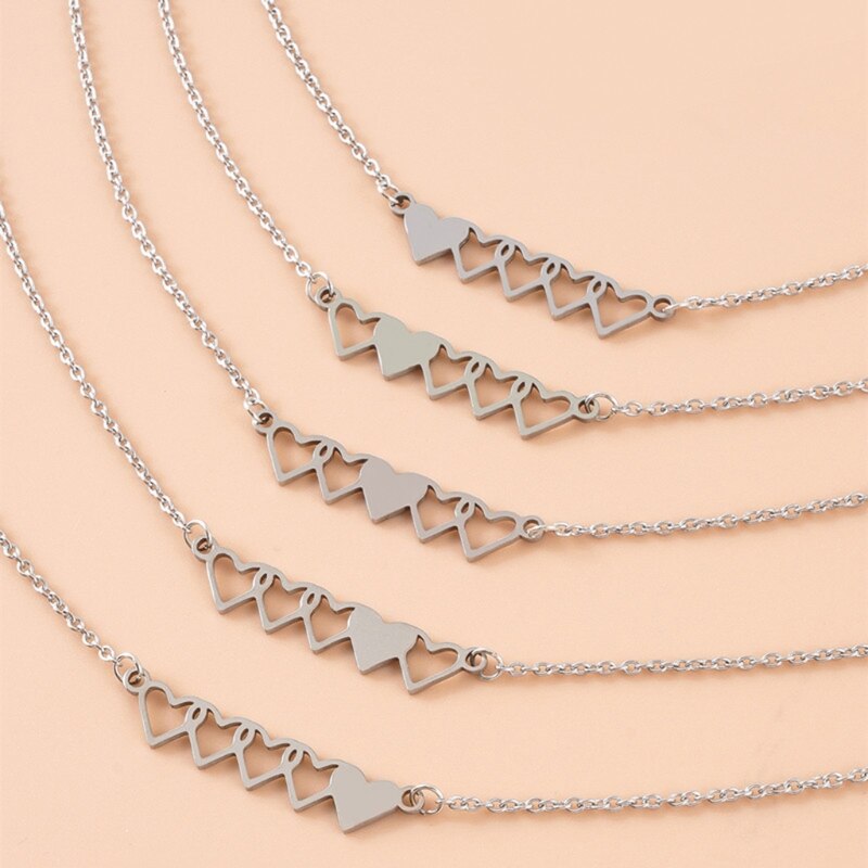 4Pcs/5Pcs Sister Heart-shaped Short Necklaces Stainless Steel Best Friend Necklace Suitable for 4 Sisters or 5 Sisters