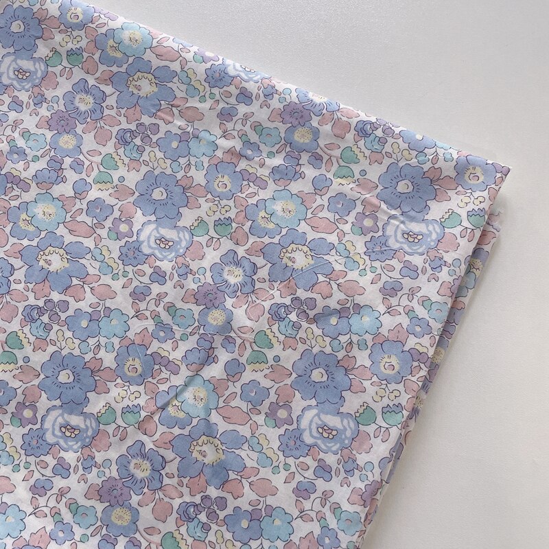 Betsy 80s japan begrænset tissun liberty bomuld poplin stof til børn baby syning stof kjoler nederdel diy meter stof: Lilla