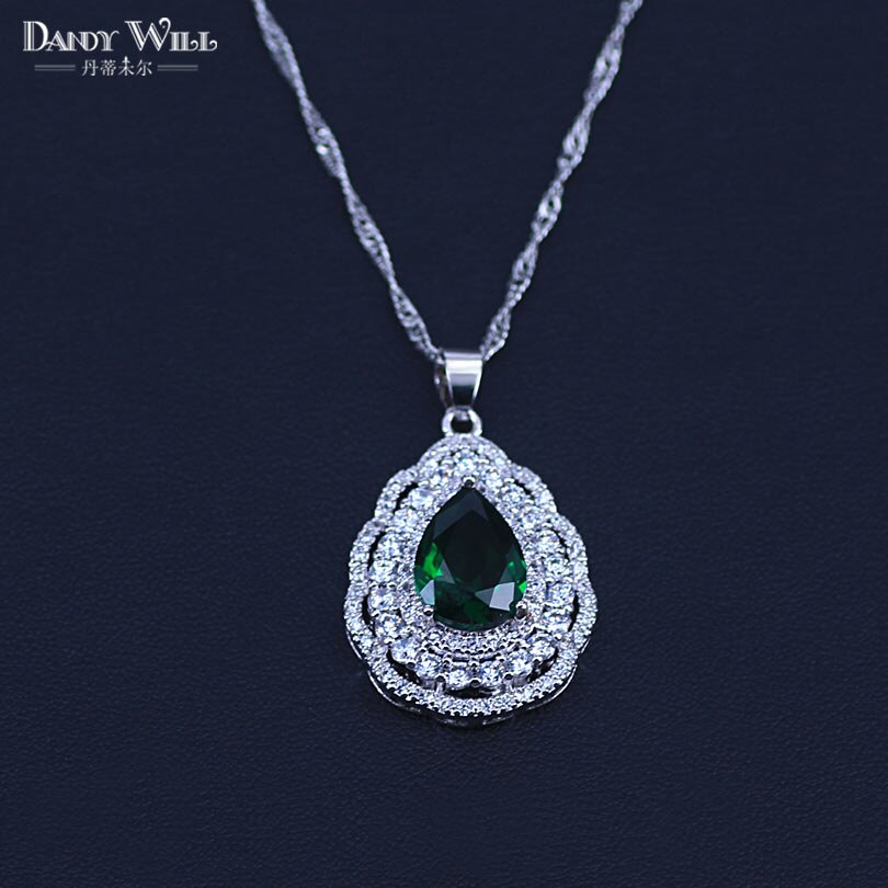 3- delige zilverkleurige kostuumsieradenset met groene zirkonia, oorbellen, ketting en ring voor dames  t73