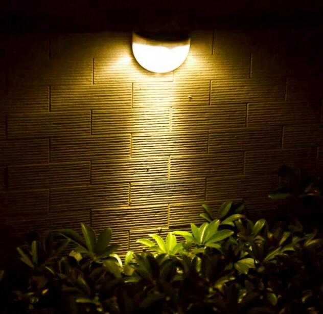 LED Solar Lamp Power Tuin Waterdichte IP55 LED Solar Light Outdoor Muur Zonne-energie Hek lamp Voor Tuin: Warm White