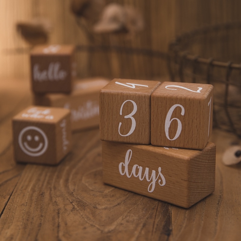 6Pcs/1Set Baby Maand Milestone Kaart Beuken Blok Plein Gegraveerd Pasgeboren Geboorte Maand Verjaardag Mijlpalen Blok Fotografie props
