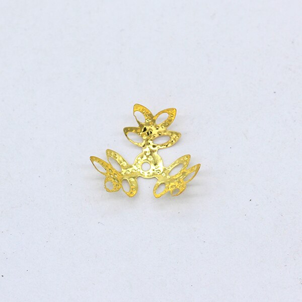 100P 16Mm Filigraan Bloem Metalen Kralen Spacer Kralen Kralen Cap End Caps Voor Parel Kralen Armband Ketting Sieraden maken Bevindingen: gold