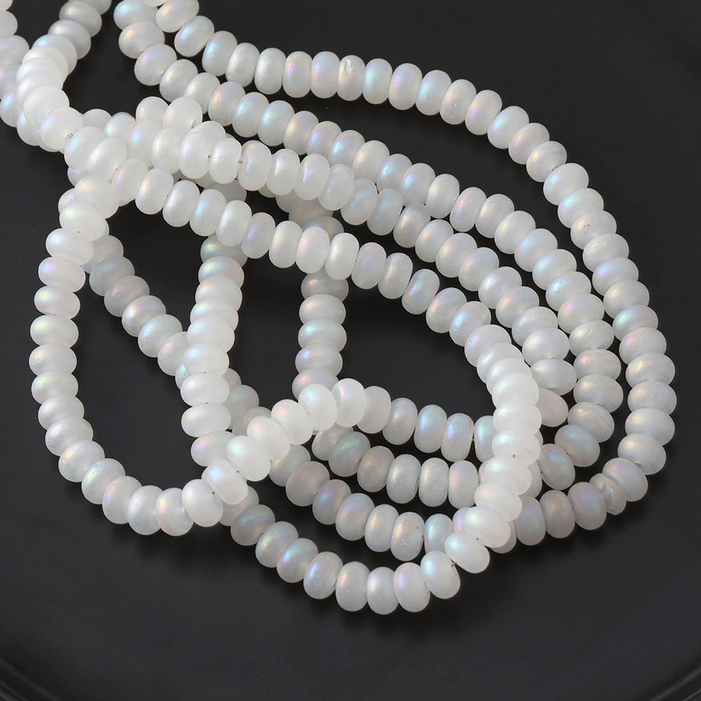 82 stk matterede flade perler skinnende glasperler til smykkefremstilling armbånd DIY perle halskæde 8mm: Hvid