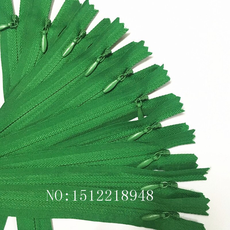 50 stücke Bunte Nylon 3 # Geschlossenen Ende Unsichtbaren Reiß 12 zoll (30cm) schneider Nähen Handwerk 20 Farbe: Gras Grün