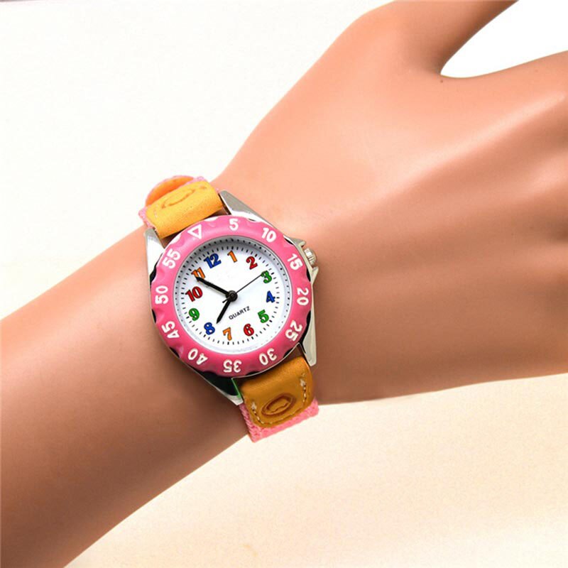 Leuke Jongens Meisjes Quartz Horloge Kids Kinderen Stof Band Student Tijd Klok Horloge HEE889