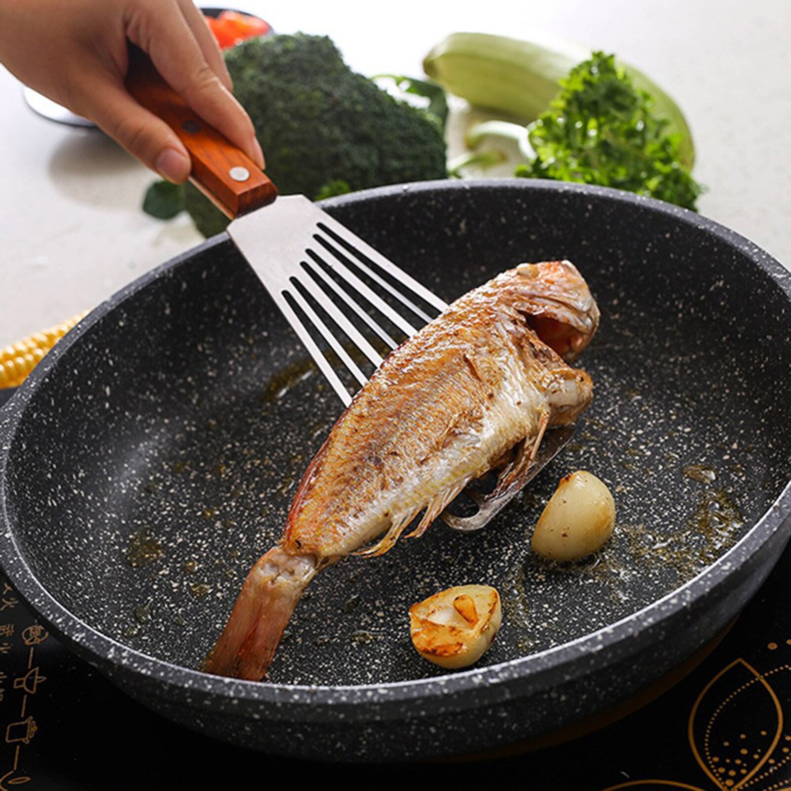 Kitchen Non-Slip Stainless Steel Frying Spatula Leaky Shovel Fish Slice Cookware Wood Non-Slip Rust-Proof Great For Everyday Use