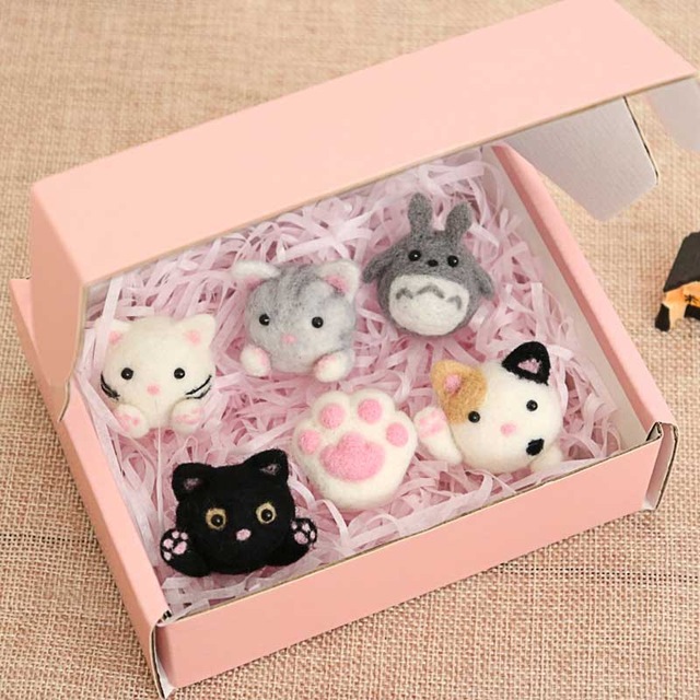 9 pcs /set Dogs Cat Cautus Wool needle felting DIY Handmade Stitch Needlework For special Material Package: TZ008