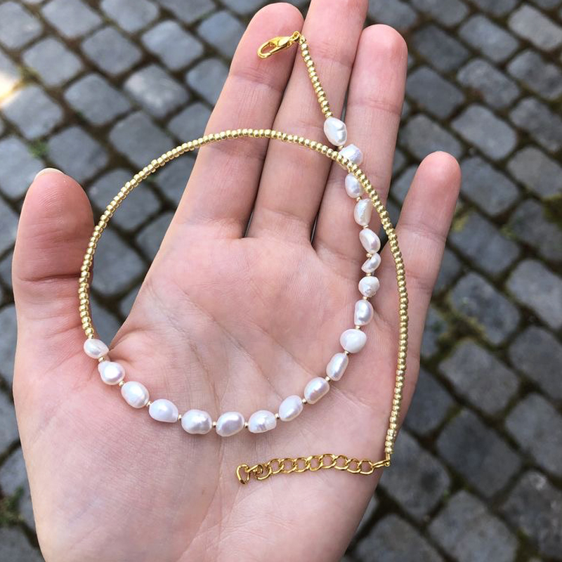 Feminino requintado pequeno colar de pérolas de água doce artesanal ajustável frisado gargantilha moda boêmio jóias presentes atacado: Zincado branco azul
