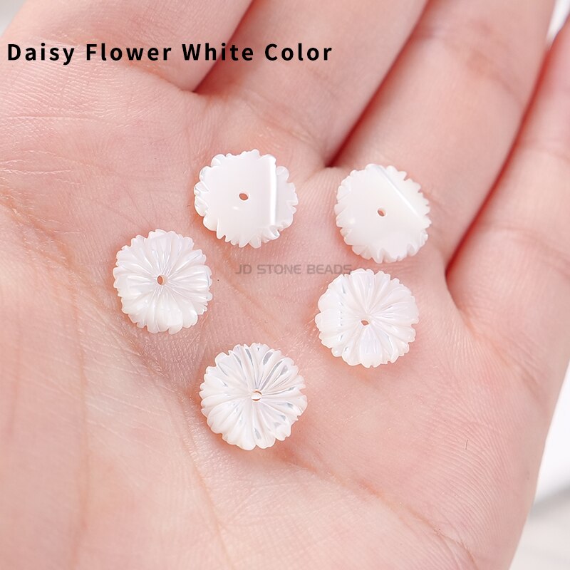 10 Pz/lotto Naturale Bianco Nero Rosa della perla della Margherita Del Fiore della Rosa Branelli Allentati Borsette Monili Che Fanno 8 millimetri-18mm Decorazioni regali: Daisy Flower White / 15mm