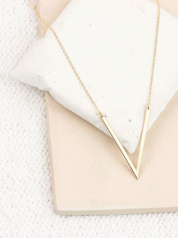 Colliers en forme de V pour femmes, bijoux de plage, ,
