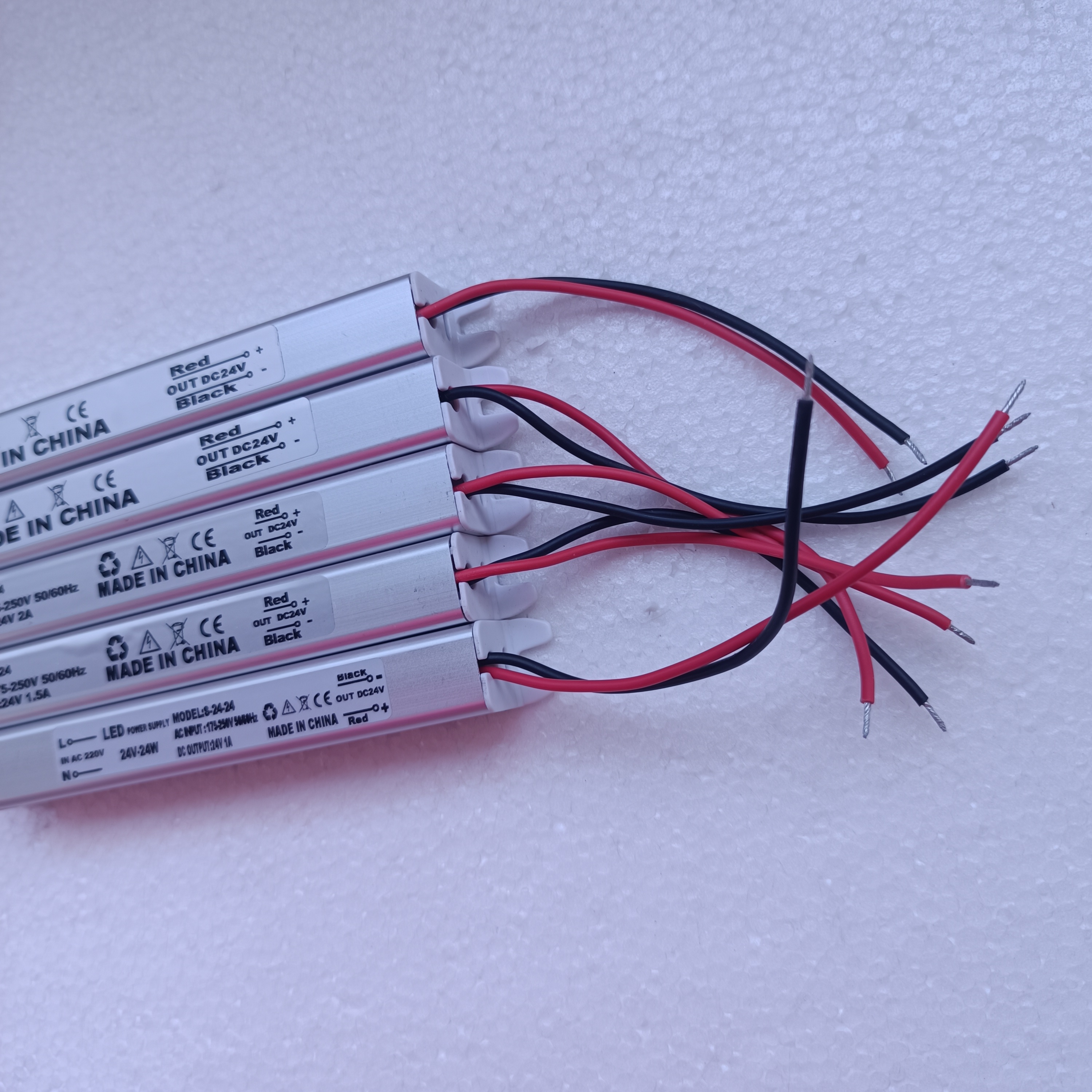 12v 24v led-drivdon strömförsörjning 220v switchande led-drivdon belysningstransformator 24w 36w 48w 60w 100w för led-lampa