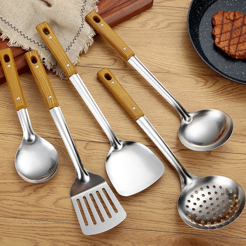 Utensilios de cocina de acero inoxidable con mango de madera, espátula, cuchara para sopa, pala para freír, suministros de cocina para el hogar, 5 piezas