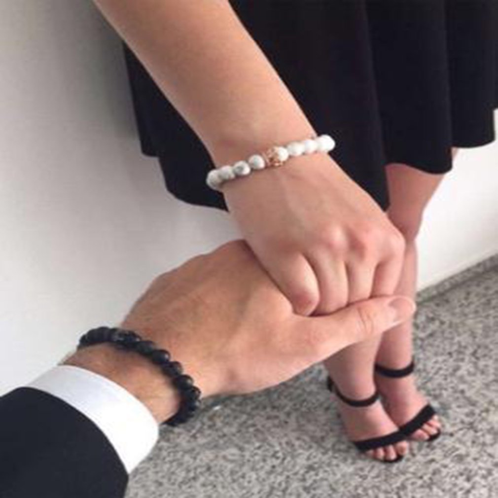 Pulsera de pareja de ajustable de piedra volcánica de mármol Scrub Beads Crown Bangles para Mujeres Hombres joyería con caja negra