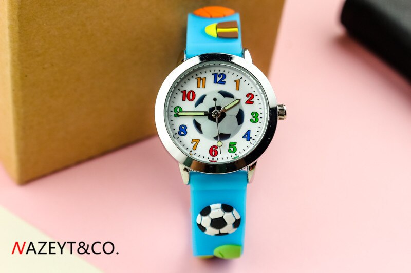 Top Selling Kinderen Siliconen 3D Football Quartz Horloge Met Lichtgevende Handen Sport Colock: blue