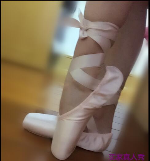 Nowy 2017 dziewczyny Satin profesjonalne Toe balet buty do tańca Pointe z wstążkami baletki Pointe