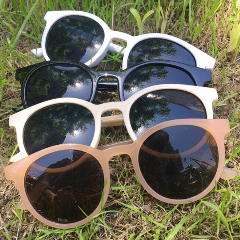 Gafas de sol con montura completa para hombre y mujer, lentes de sol con montura redonda Retro, de femenina, de gran tamaño, a la , UV400, 2022