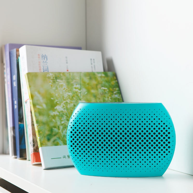 Rechargeable Mini Dehumidifier Cordless Renewable Air Dehumidifier Absorbing Moisture Air Dryer for Home Wardrobe