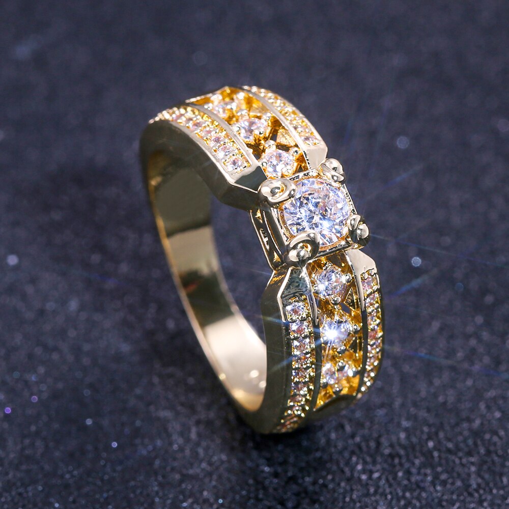 Huitan Luxe Goud Kleur Ring Band Met Shiny Cubic Zirkoon Wedding Engagement Sieraden Ring Hollow Accessoires