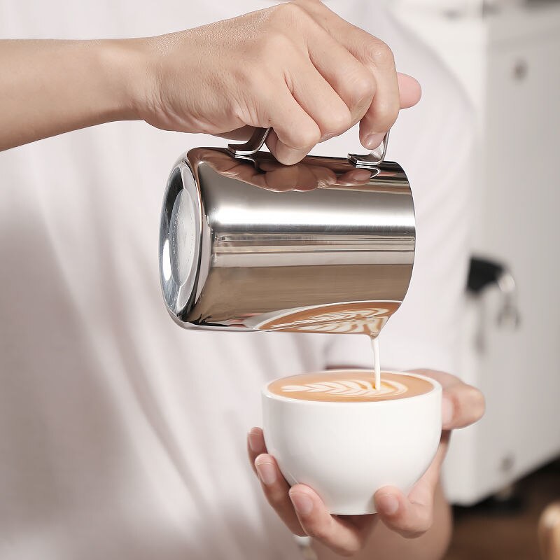 150ml maidonvaahdotuskannu ruostumaton teräs maidonvaahdotus espresso höyrytyskannu barista latte latte maidonvaahdotuskannu