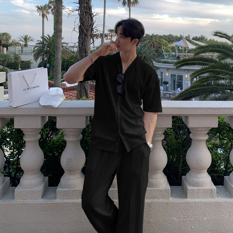 Costumes d'été amples en soie glacée pour hommes, décontractée, col en v, T-shirt à manches courtes et pantalon drapé, ensembles deux pièces, vêtements pour hommes: L / Black