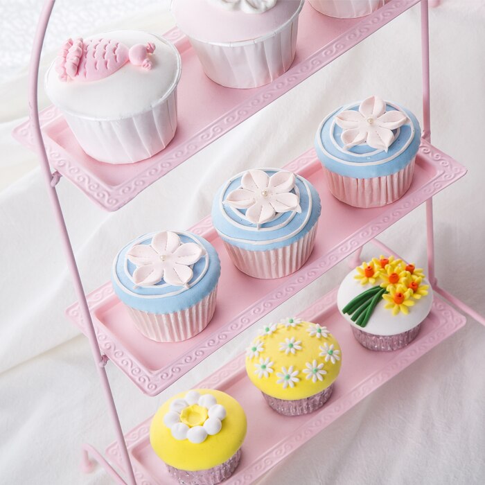 Roze Zoete Dessert Tafel Leverancier Baker Showcase Cake Stand Bruiloft Props Decoratie Gereedschappen Hollow Lace Tray Dessert Candy Bar