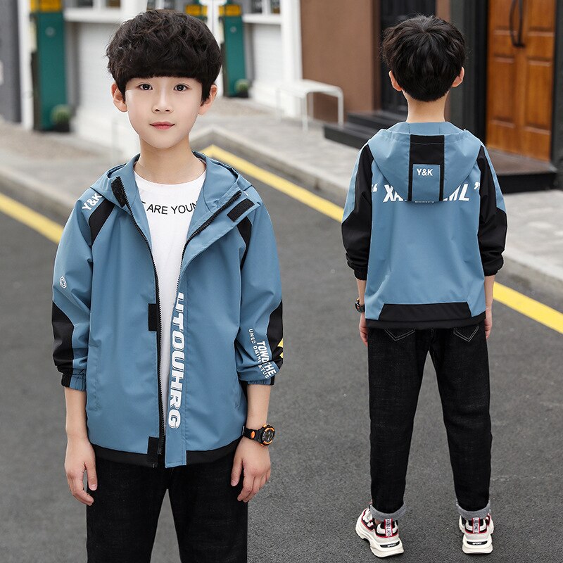 Odzież robocza kurtka jesień chłopięcy płaszcz duże dzieci wiosenne i jesienne ubrania chłopcy wiatrówka trencz z kapturem litery niejednolita całość