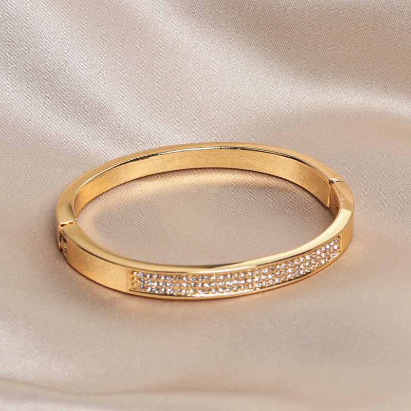 Classic Crystal Cuff Bangles Bracelets For Women Gold Color Simple Femal Opening Bangles Wedding Jewelry Accessories: Gold-color