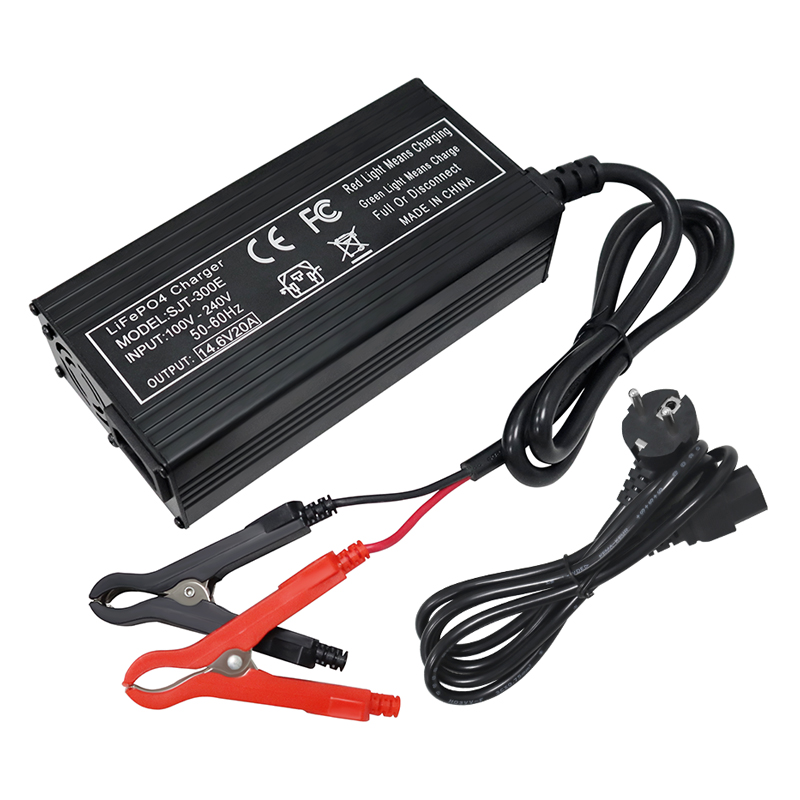 12V 12.8v 20A 110-220V Lifepo4 Smart Charger 4S 14.6V 20A High Power Charger for Lifepo4 Battery Pack with Fan Aluminum Case