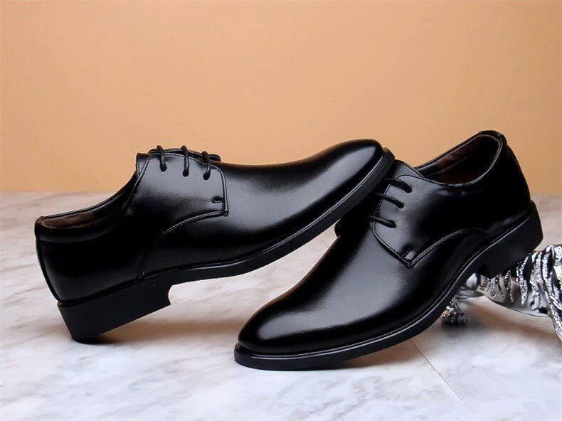 luxury Brand Classic Mens Patent Leather Black Wedding Shoes Oxford Formal Shoes Man Pointed Toe Dress Shoes dfv45
