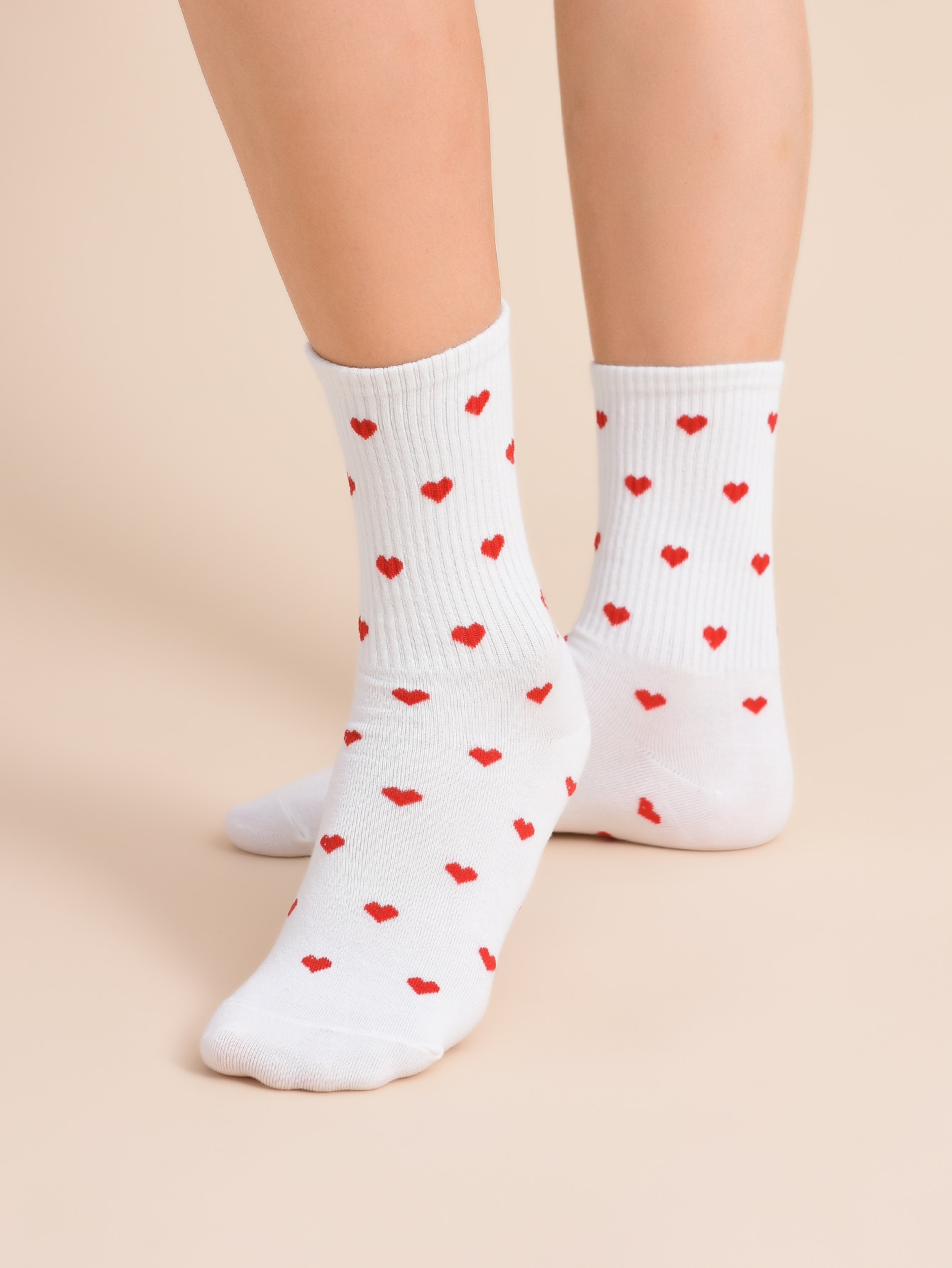 2 paia di calze centrali da donna set modello cuore rosso in calzini bianchi moda traspirante per stile casual femminile