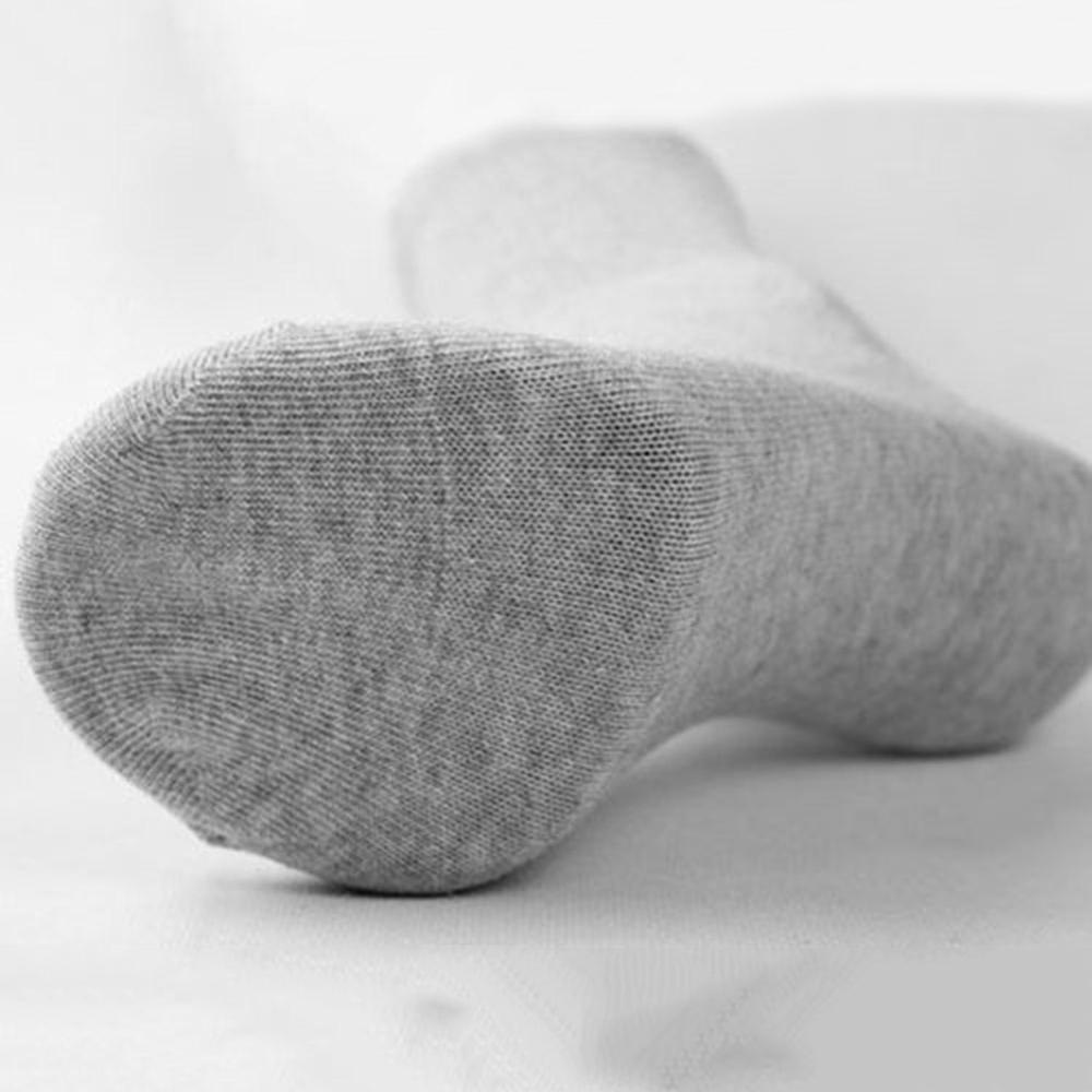 1 para skarpety robić biegania sport koszykówka piłka nożna kolarstwo mężczyźni kobiety antypoślizgowe oddychające wilgoć czarne bezszwowe skarpety sportowe