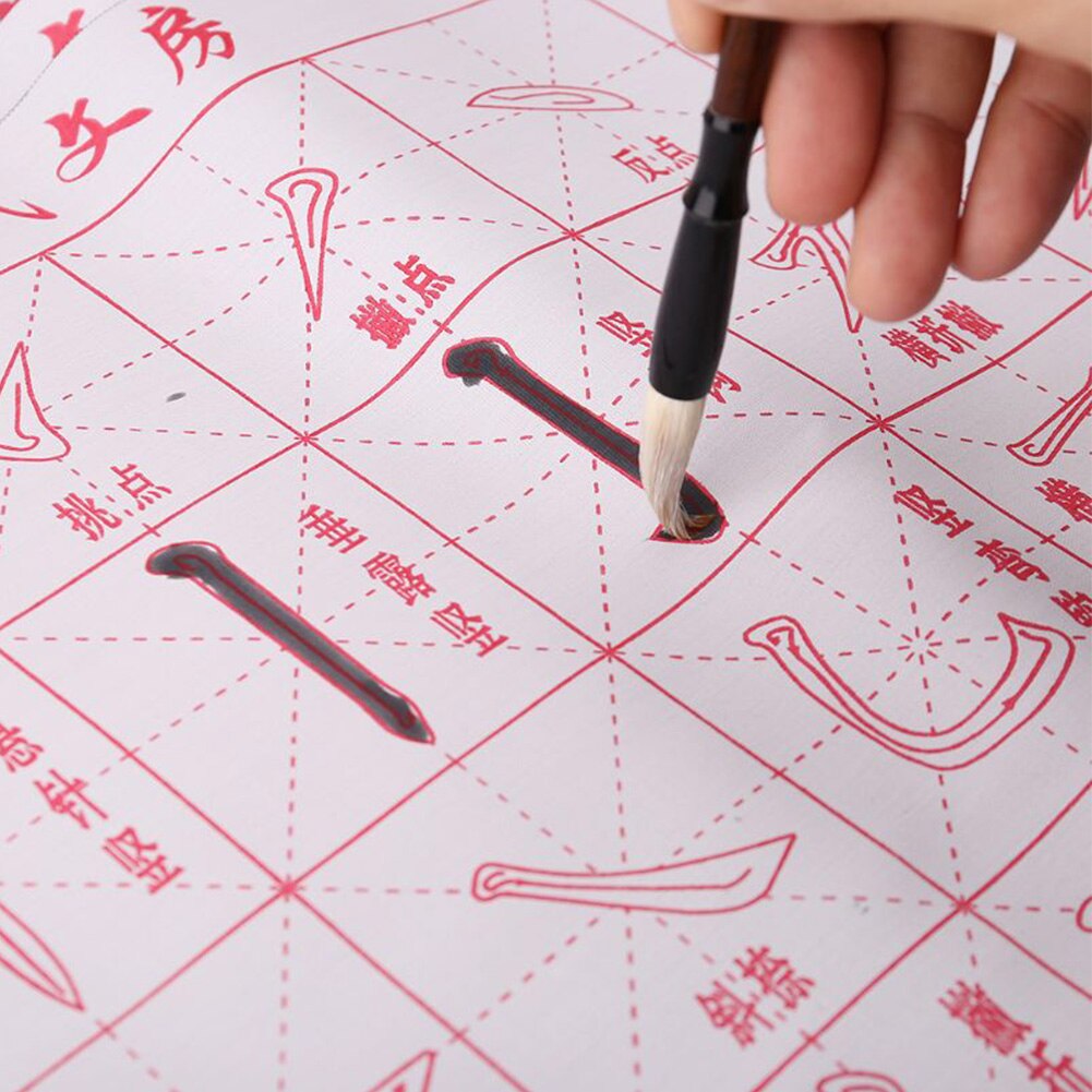Volwassenen kinderen met penseel kalligrafie oefenmat water schrijfdoek chinese magie geen inkt herbruikbare gerasterde stof beginners