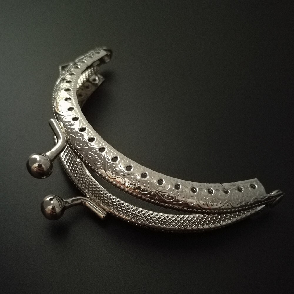 10 stk / mye diy 8.5cm antikk rote metallveske ramme ringe kysse lås håndtak til veske håndverk bag gjør sy rundt munnen måke