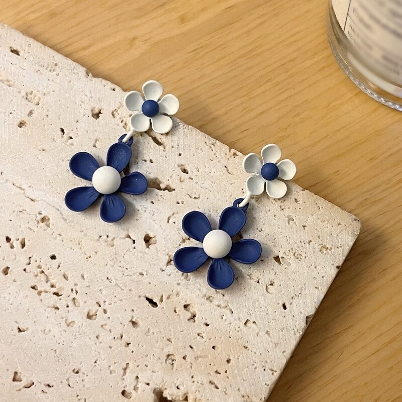 2022 Sweet White Blue Flower Dangle Earrings for Women Girls Summer Alloy Earrings Ins Elegance Jewelry Ornamnets: Default Title