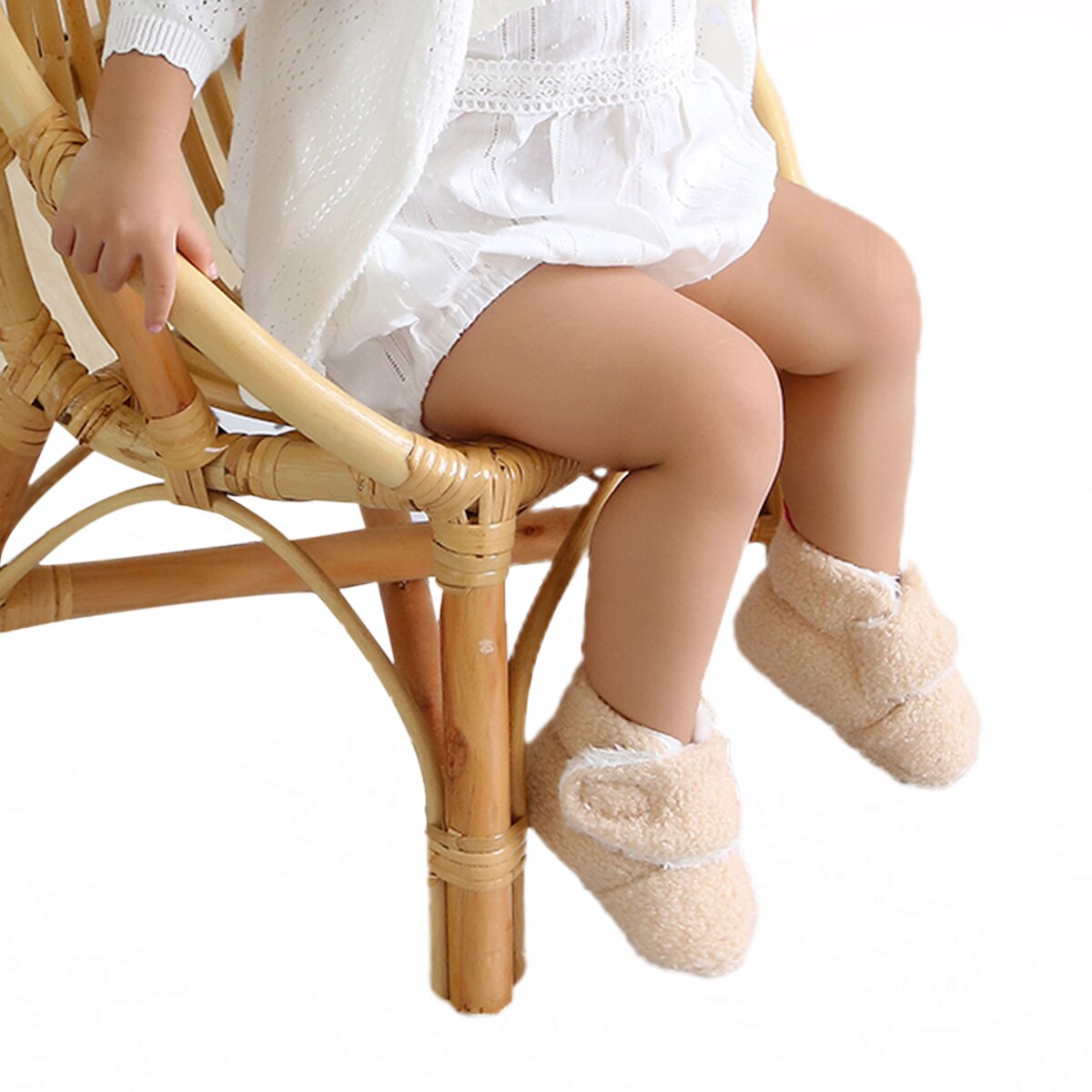 Bébé fille garçon hiver polaire chaussons unisexe infantile pantoufles berceau chaussures avec fond antidérapant pour garçons filles et garçons