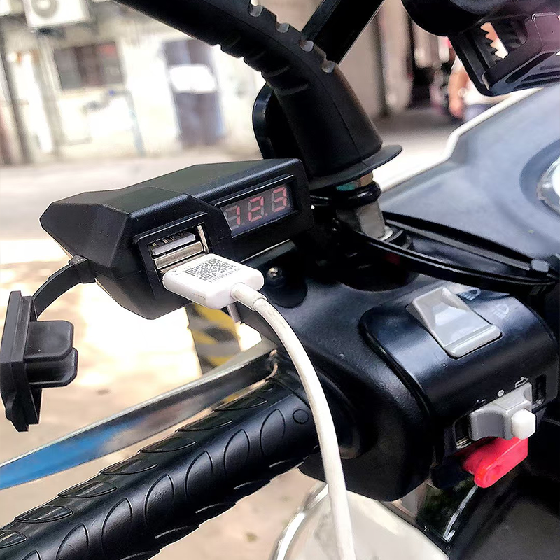 Universele motorfiets dubbele USB-oplader waterdichte motorfiets mobiele telefoon oplader oplaadaansluiting voor e-bike scooter ATV bromfiets