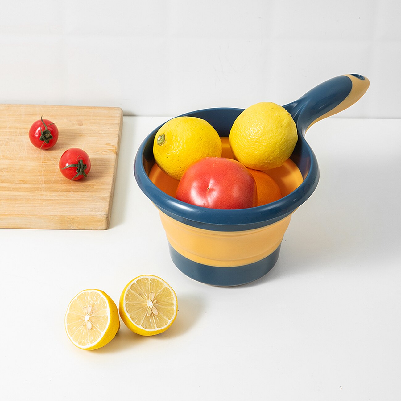 Long Handle Folding Water Spoon Kitchen Thickened Plastic Water Scoop Children Baby Shower Washing Tools