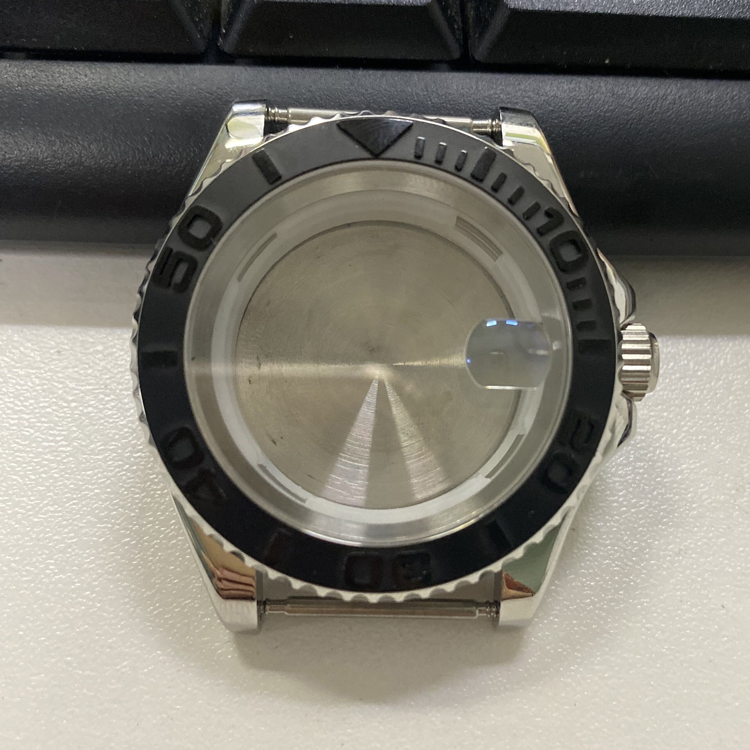 40mm Stainless Steel Watch Case Sapphire Mirror Case Watch Accessories Suitable for 8215/8200/821A and Mingzhu 2813 Movement: black