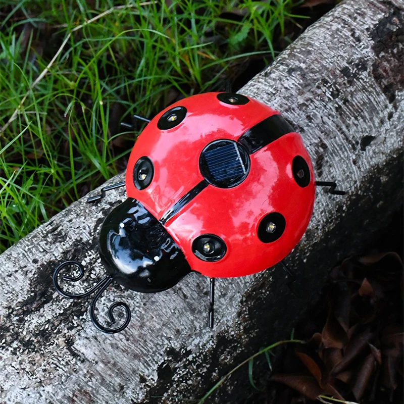 Solar Lights Outdoor Waterproof Ladybird Simulation Animal Garden Hanging LED Solar Lamp Garden Lawn Tree Landscape Decoration