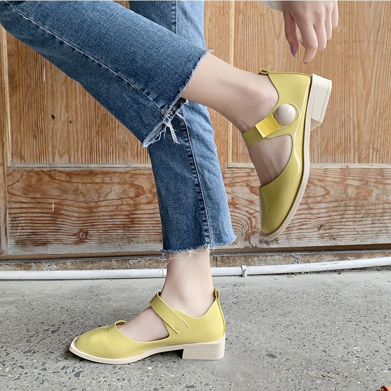 Sommar läder lägenheter kvinnor loafers komfort oxford skor kvinnor casual vit grön gul kvinna lägenheter
