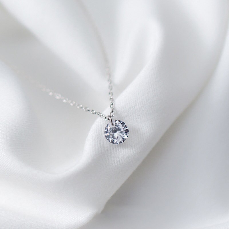 Softpig ægte 925 sterlingsølv vedhæng halskæde rund krystal fine smykker til kvinder romantisk engagement tilbehør: Sølv