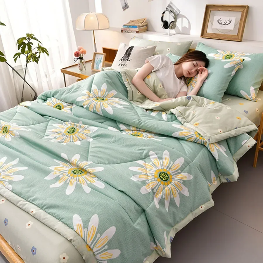 Summer Cooling Quilt Blankets Skin-friendly Washable Air Condition Comforter Pastoral Style Flowers Lightweight Blankets 여름 이불: 180x200cm / MULTI