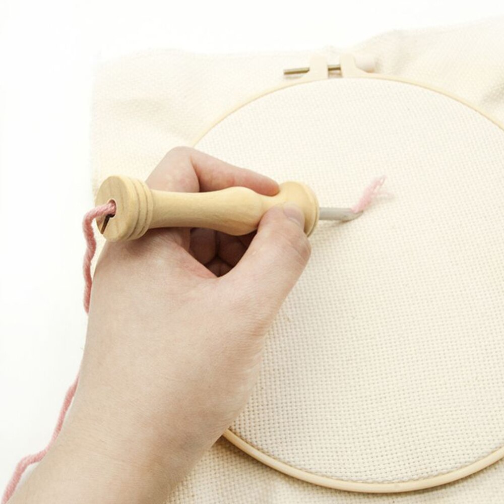 Poinçon de broderie en tricot, 2 tailles, aiguille, fente latérale, accessoires de couture, poignée en bois, outil de tissage, 1 pièce