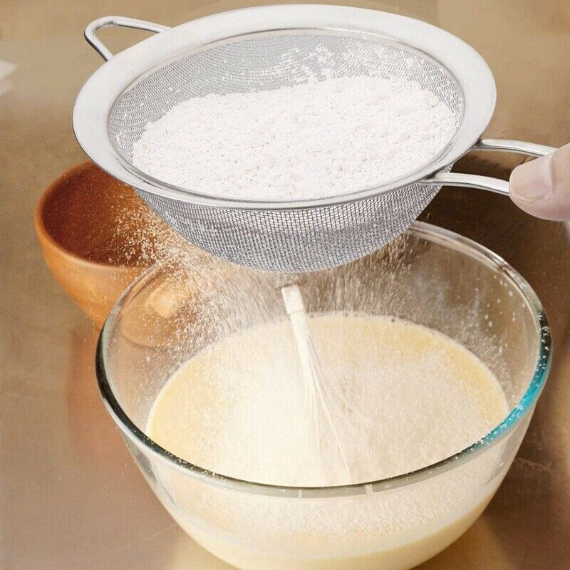 4 PCS Kitchen Sieve Flour Sieve Fine Sieve 7/12/16/22 Cm Set in Stainless Steel Noodle Sieve