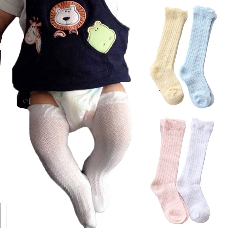 Tyttövauvan säärystimet vauvan ja lapsen polvisukat vauvan ja pojan sukat 100%  puuvillaa vaatetustarvikkeet sukat säärystimet lapset valkoiset