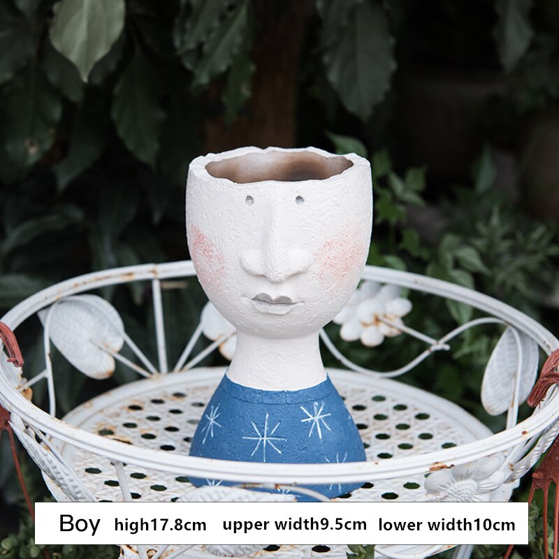 Humanoid keramik urtepotte karakter siddende stilling skulptur vase desktop blomsterarrangement container sukkulenter plantepotte: Dreng en